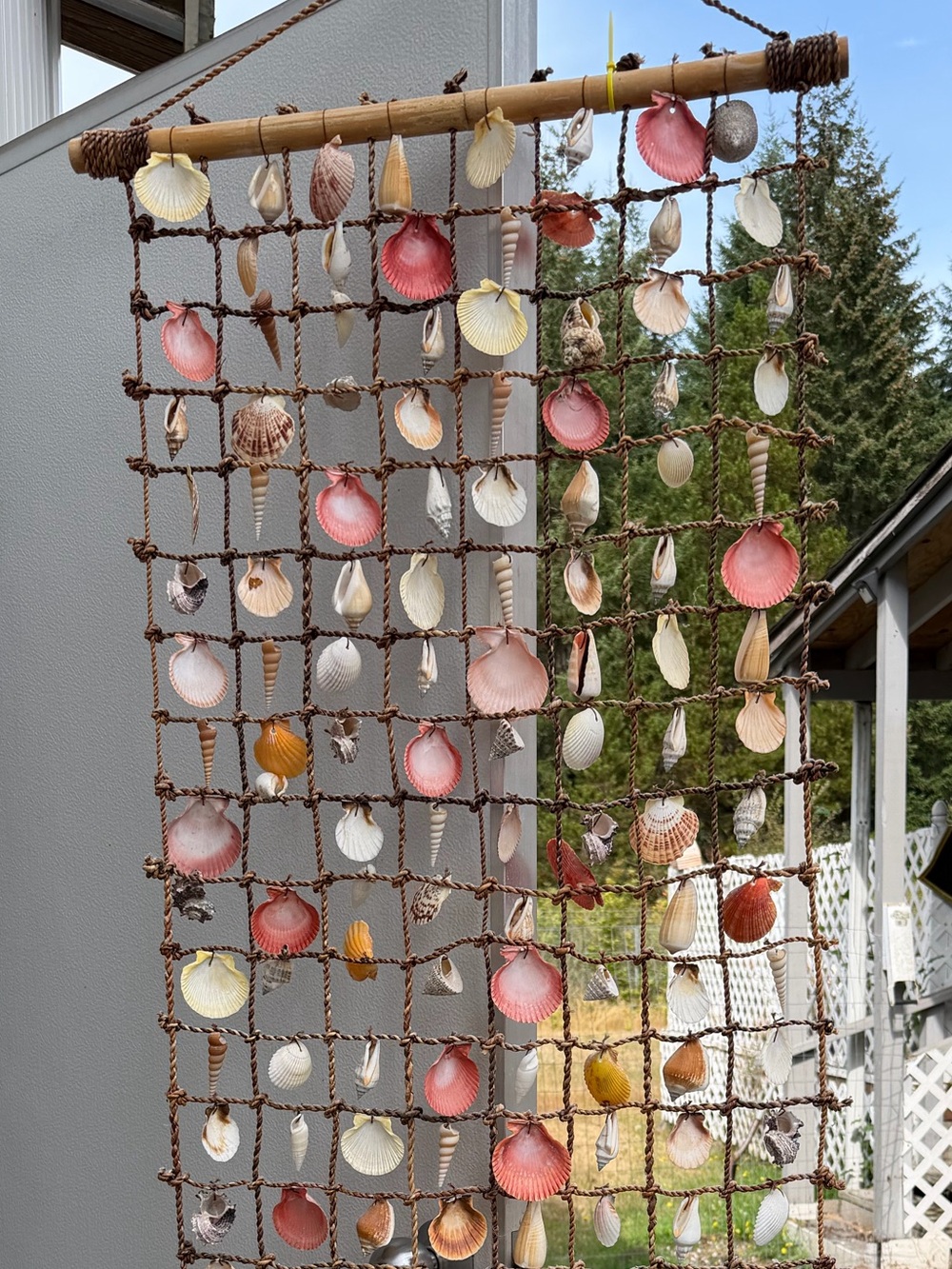 Seashell Net Wall Hanging - Picture 2 of 8